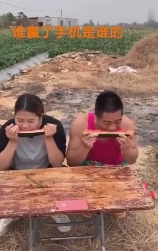 他俩吃别人的瓜,揭秘他们背后的八卦风云