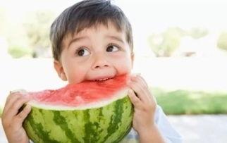 情侣生活趣事吃瓜,情侣生活中的那些趣味吃瓜故事