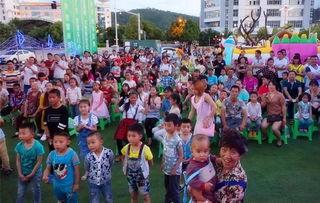 东莞吃瓜群众围观