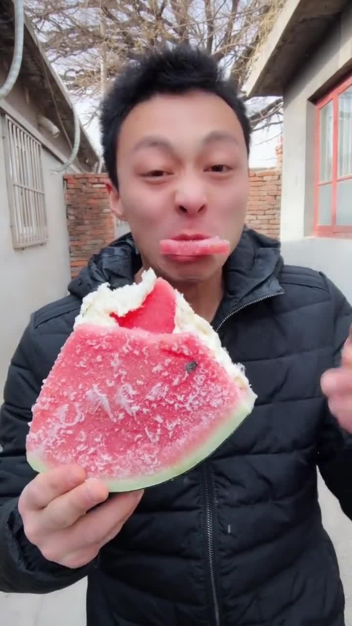 吃瓜直播间吃大雪糕,吃瓜群众共享大雪糕盛宴
